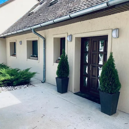 Thermal Hotel de apartamente Makó